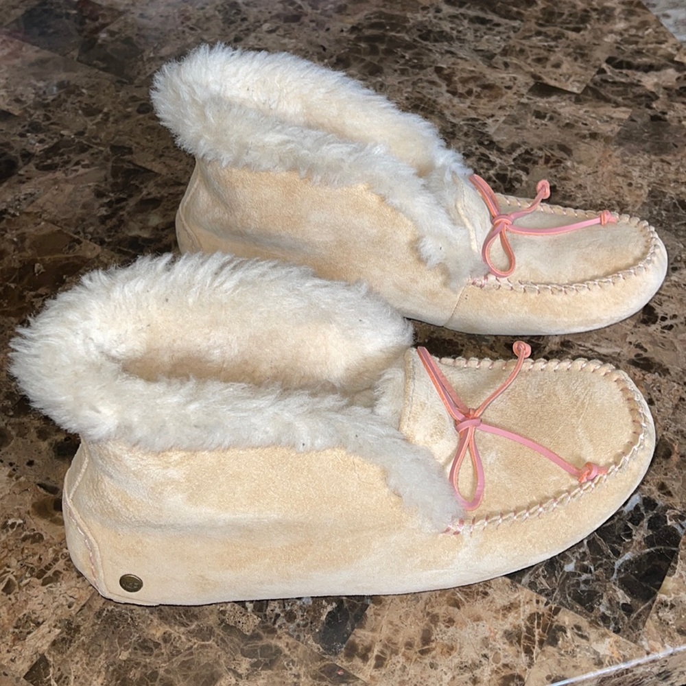 Desert Sand Alena Moccasin - Women Size 9
